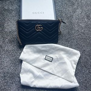 Gucci wallet on a chain